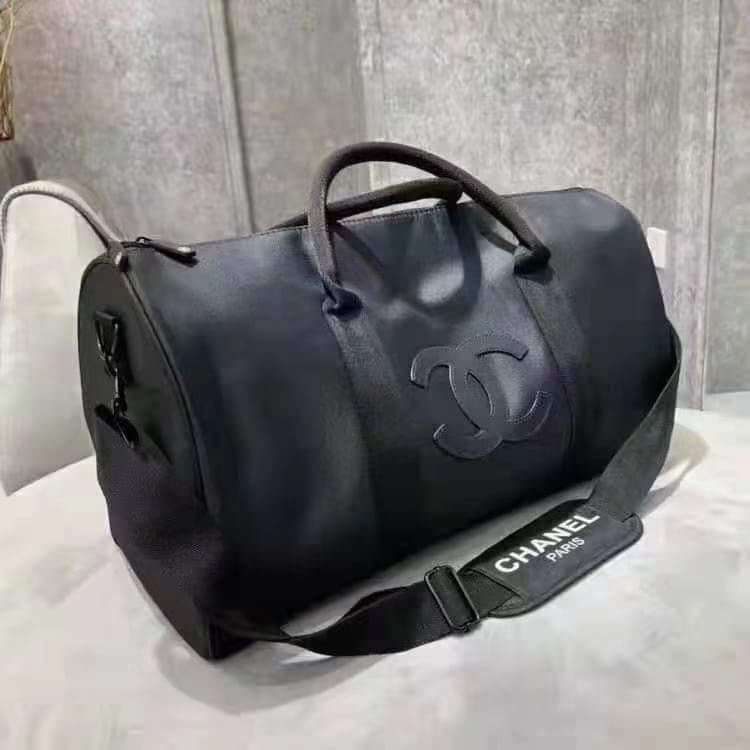 Chanel duffle bag discount black