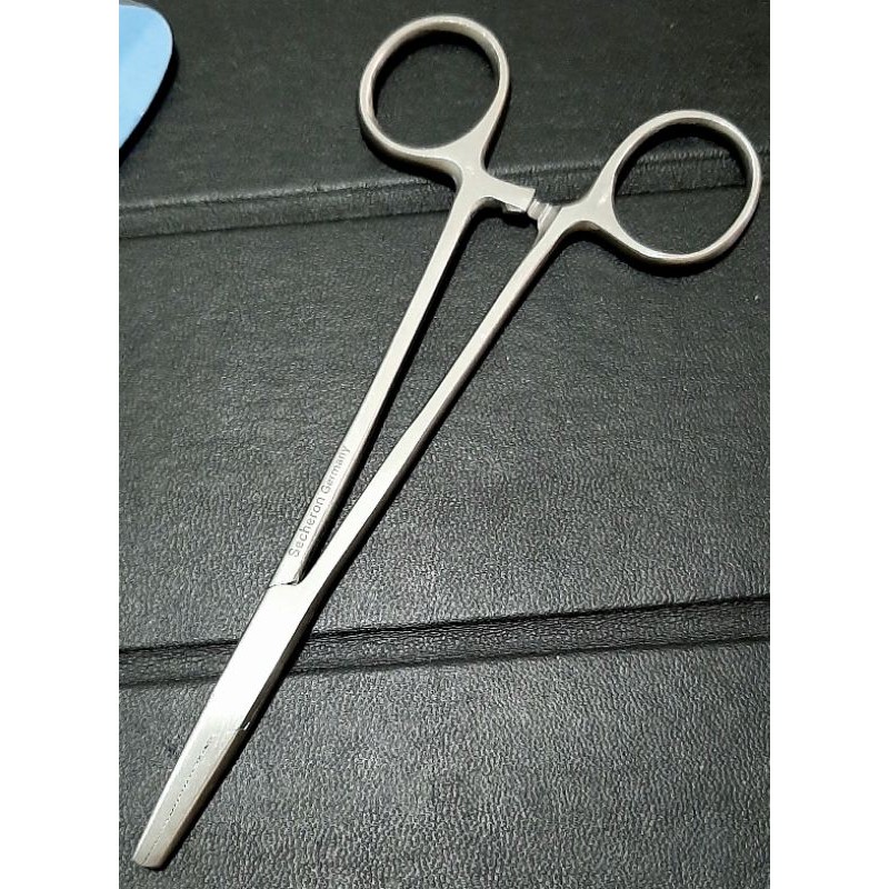 Student Needle Holder