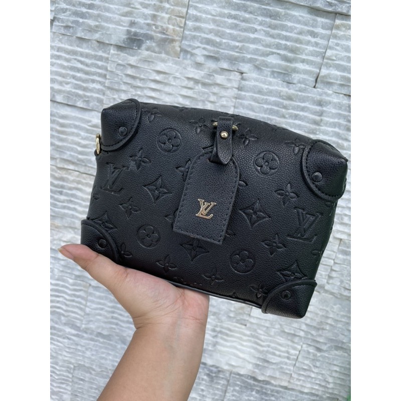 Black lv sling online bag