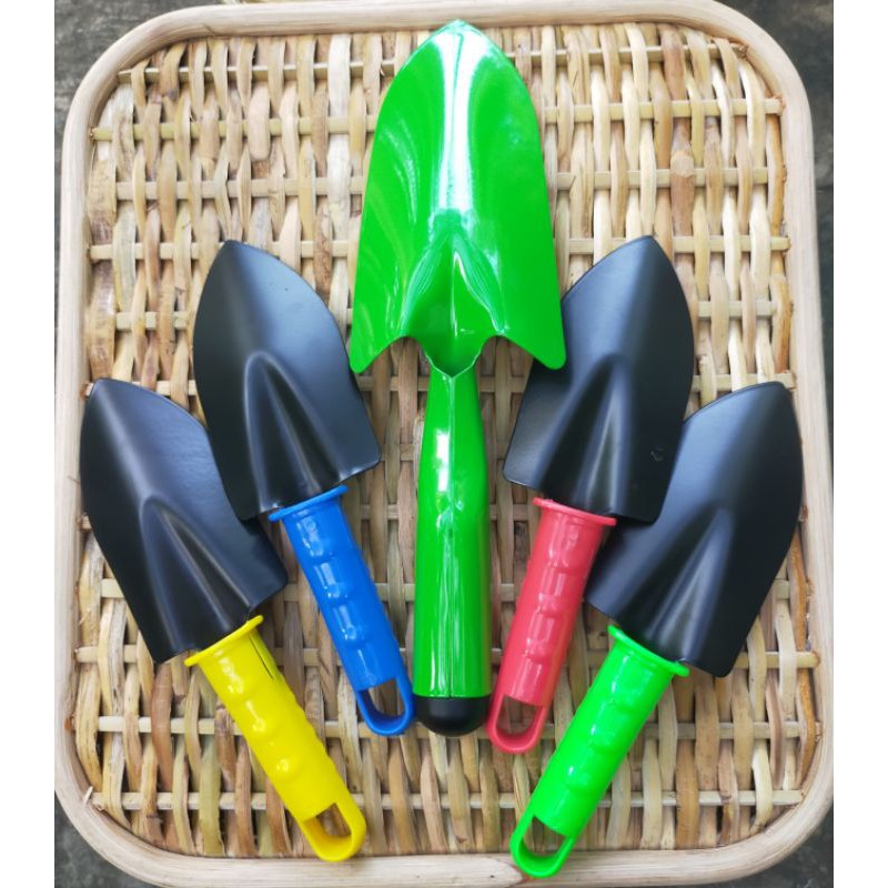 Trowel on sale and spade