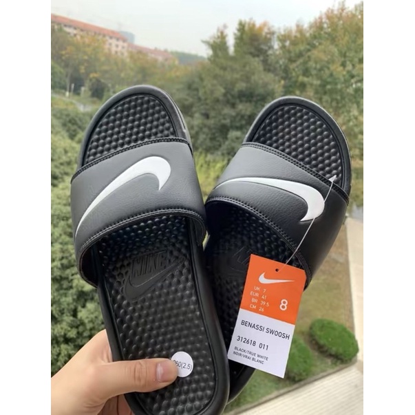 Nike slippers low outlet price