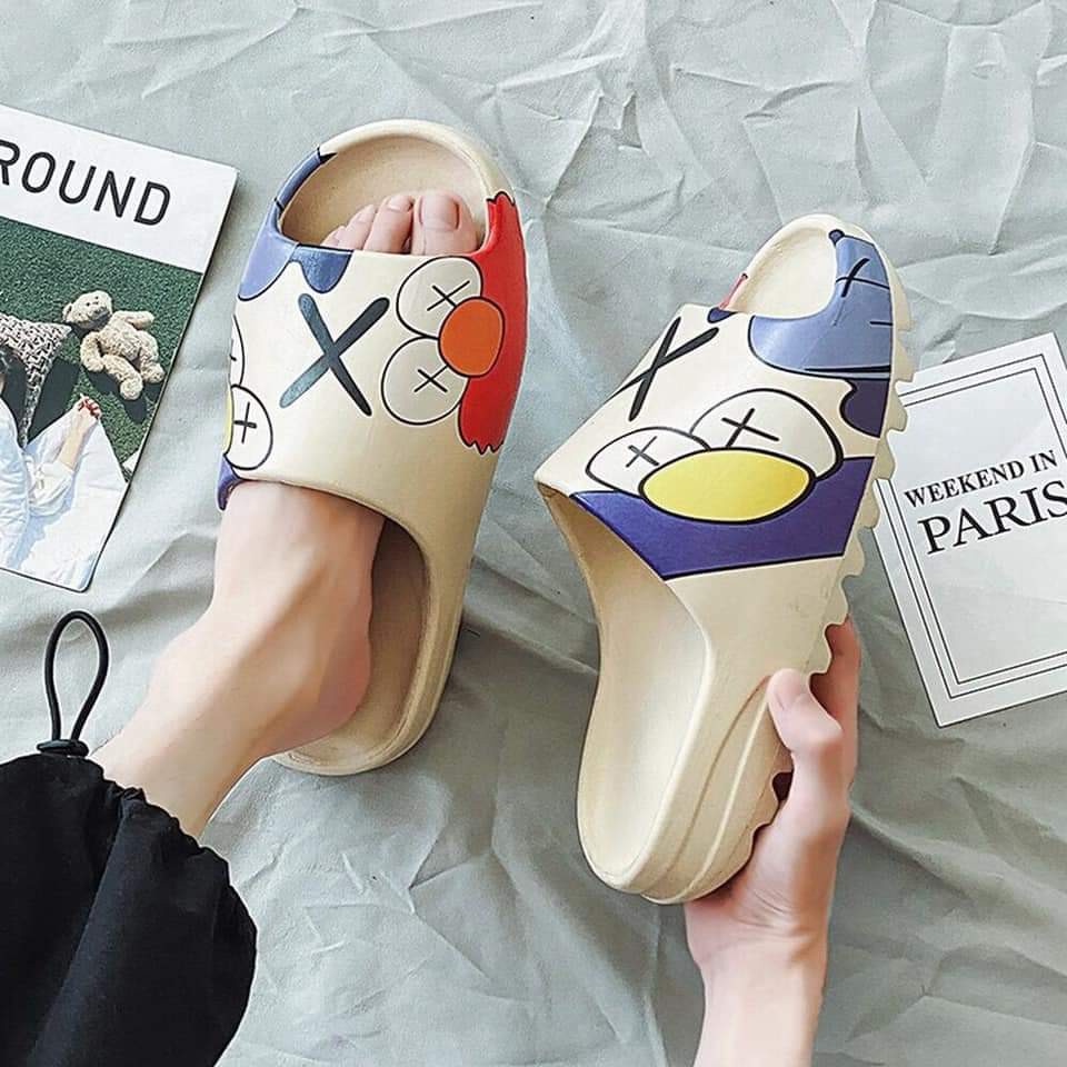 SlipperBoutique Kanye Yeezy Slides x Kaws Cartoon Sandals Casual