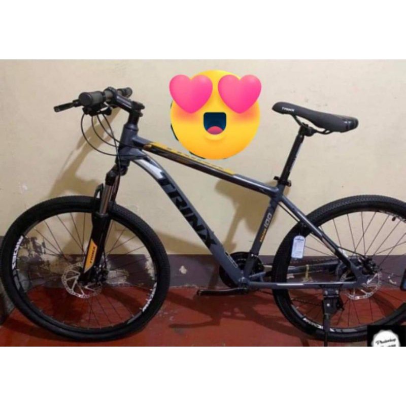 Trinx m100 mountain online bike