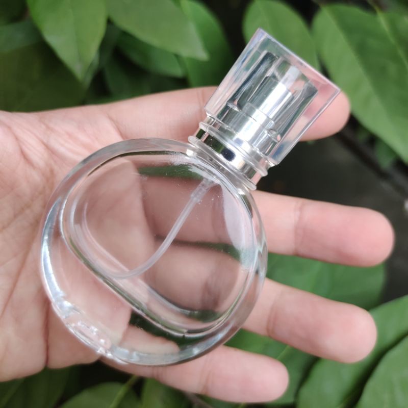Chanel discount round bottle