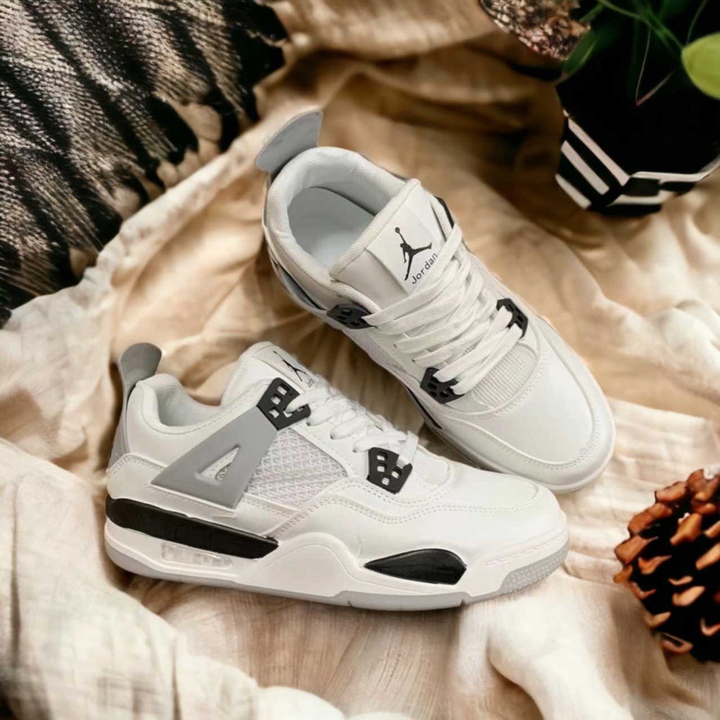 Jordan 4 outlet runner