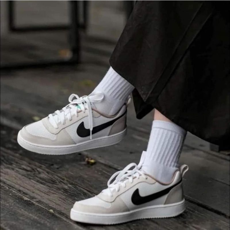 Nike wmns shop court borough low