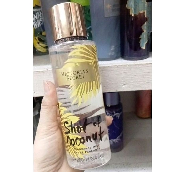 V.S SHOT OF COCONUT 250ML BODY MIST SPRAY