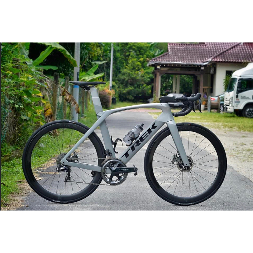 Trek madone slr discount 6 disc price