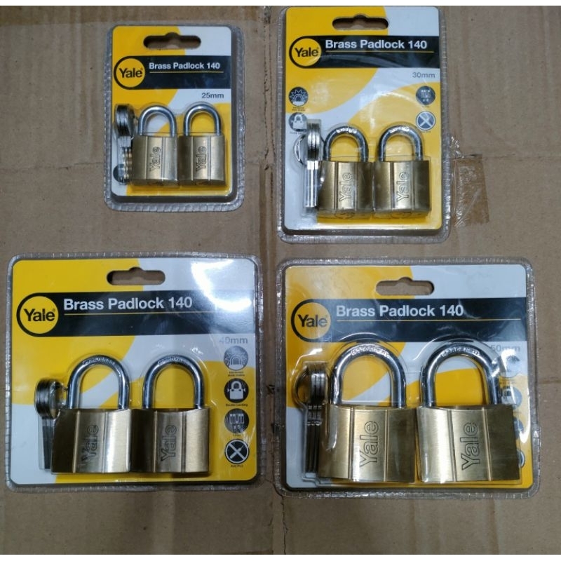 Master Lock M40 2-3/4in (70mm) Wide Magnum® Stainless Steel Discus Padlock  with Shrouded Shackle (Pack of 6)