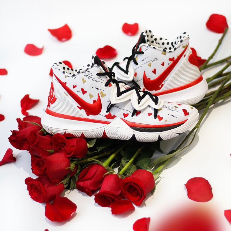 Kyrie shop 5 flower