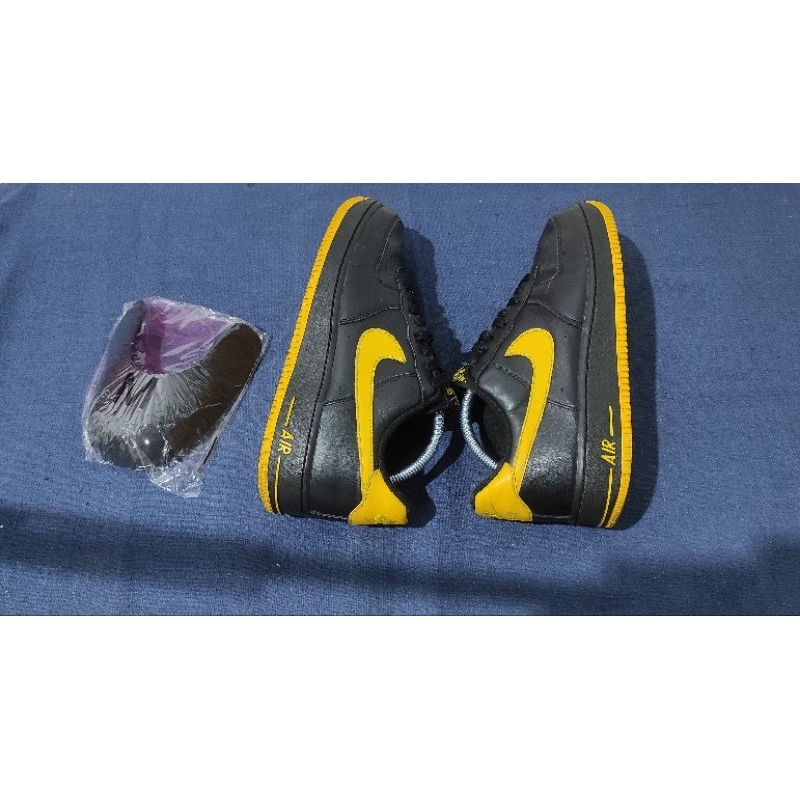 Nike Air Force 1 Low Black/Varsity Maize