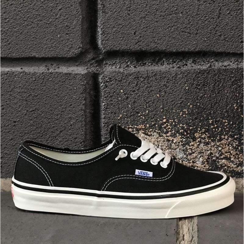 Vans hotsell authentic shopee