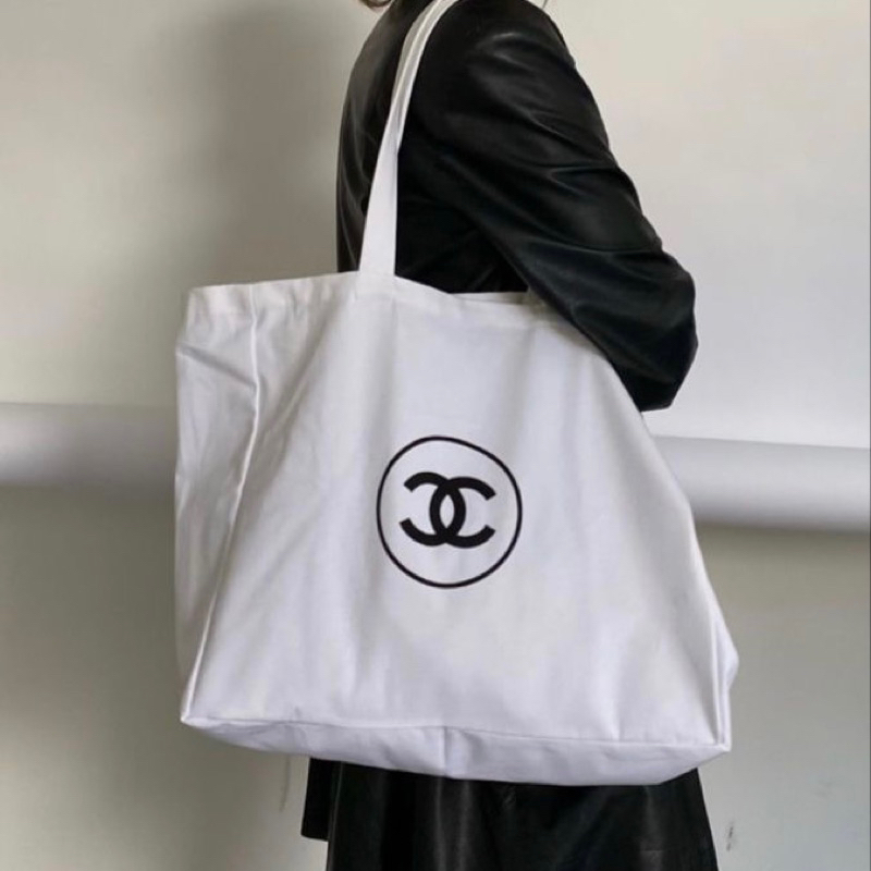 Authentic Chanel Beauty N1 white camellia canvas tote bag vip gift