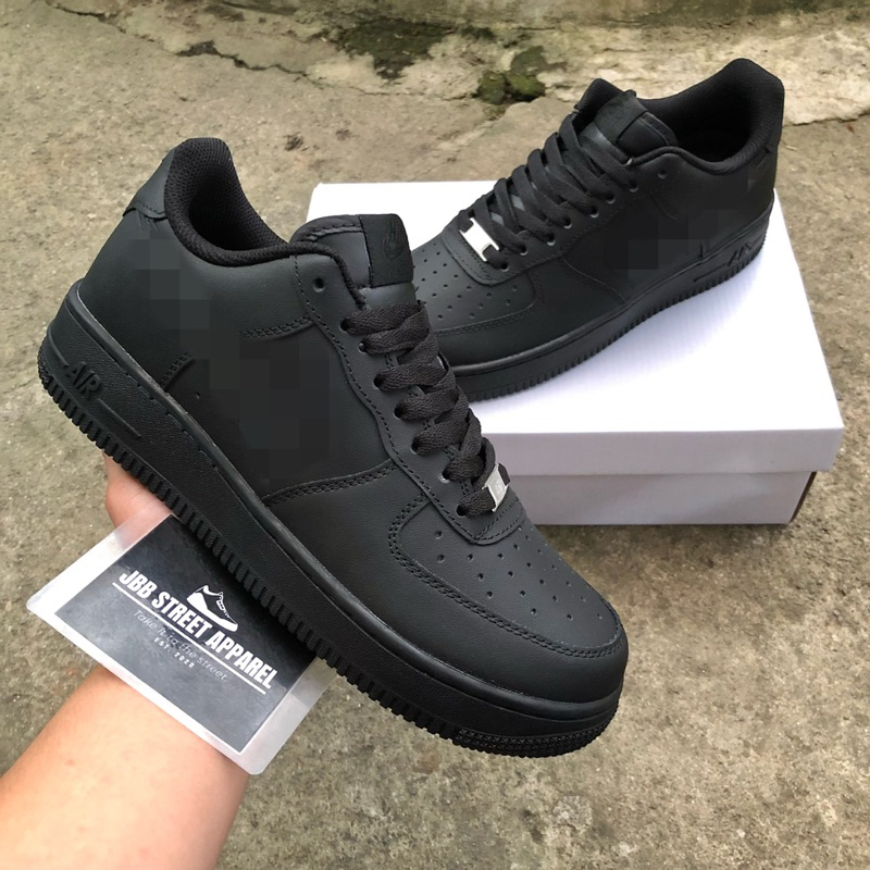 Black air outlet force size 3