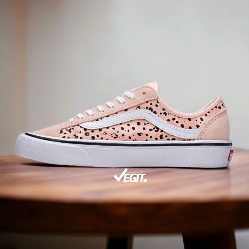 Vans style 36 top leila hurst