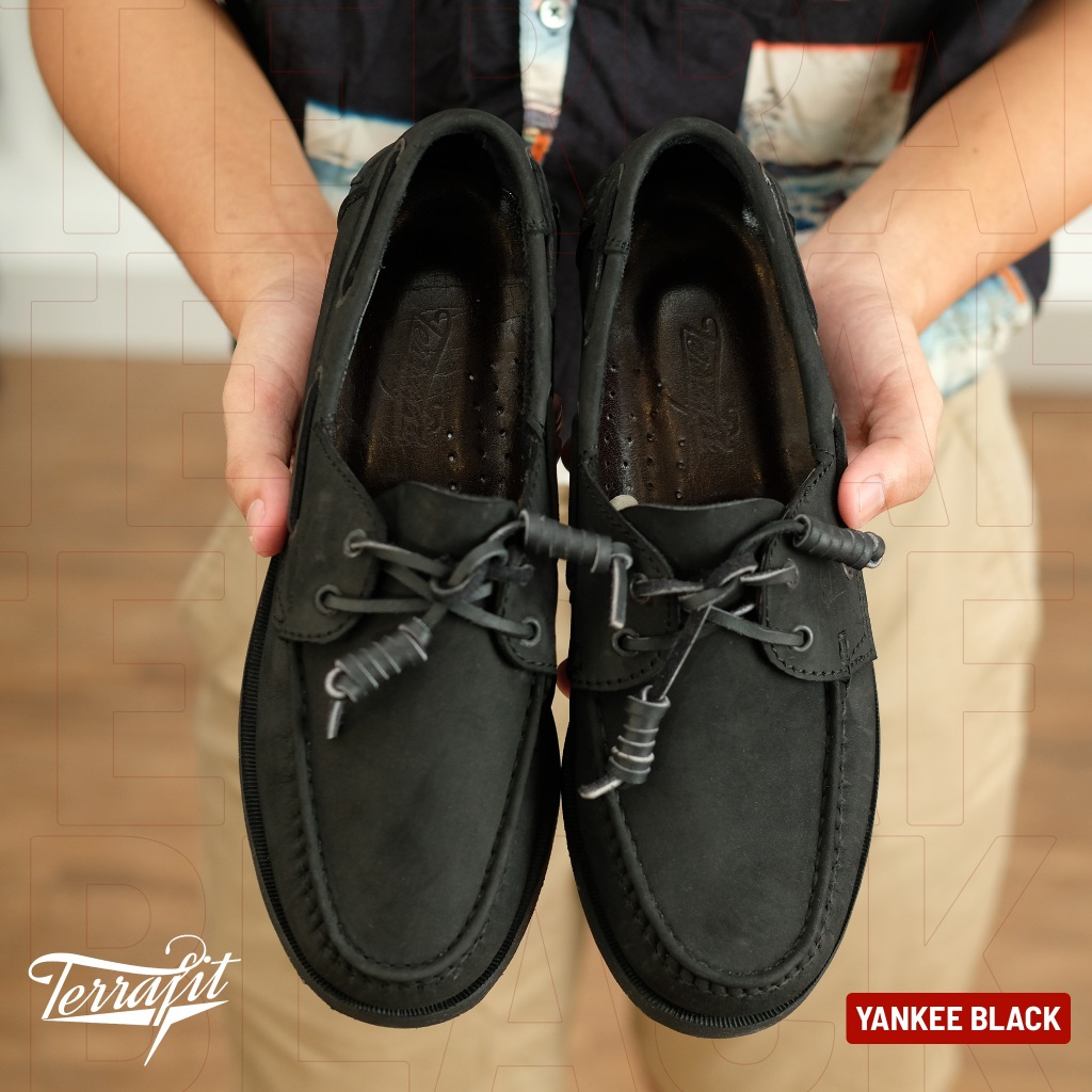 Black sperry topsiders mens online