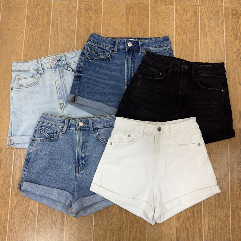 Stradivarius short mom fit hot sale