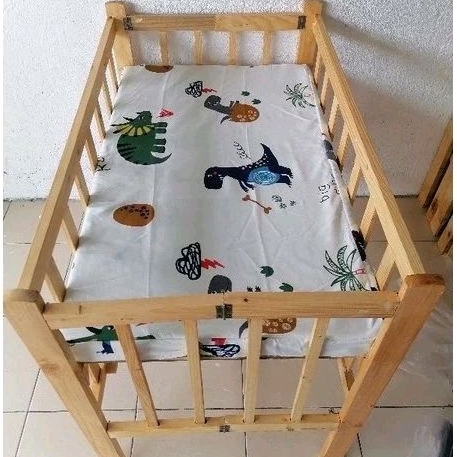 Adjustable best sale side crib