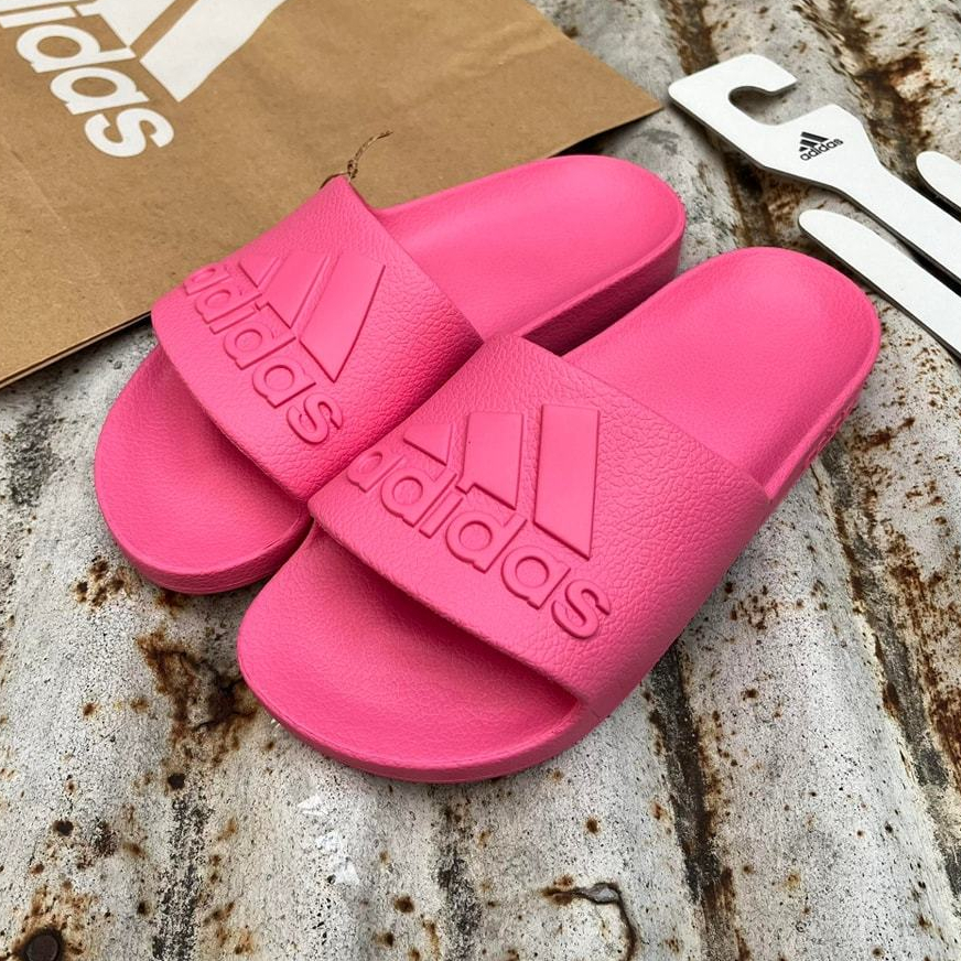 Adilette best sale vivid pink