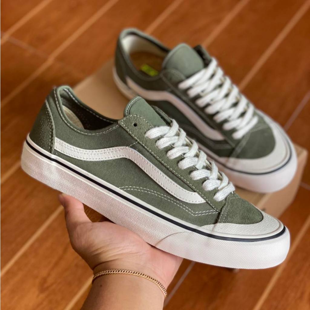 Khaki 2024 vans womens