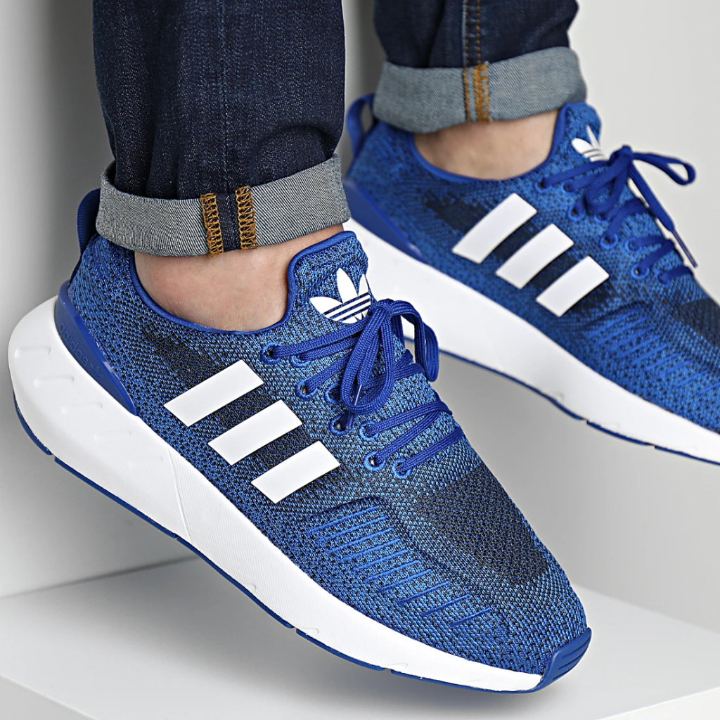 Adidas swift run 2025 blue & white shoes