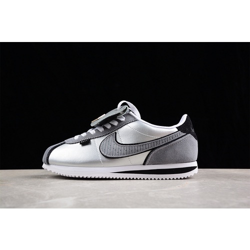 Nike cortez silver metallic online