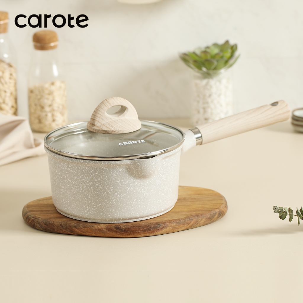 Carote Cookware With Wood Handles