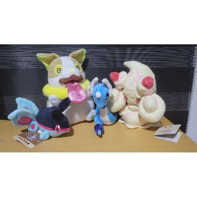 Finneon plush best sale