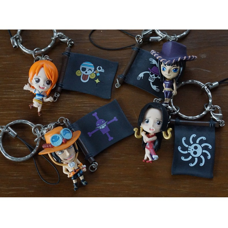 One Piece Keychain Gift Set Wanted Poster With Jolly Roger Charm