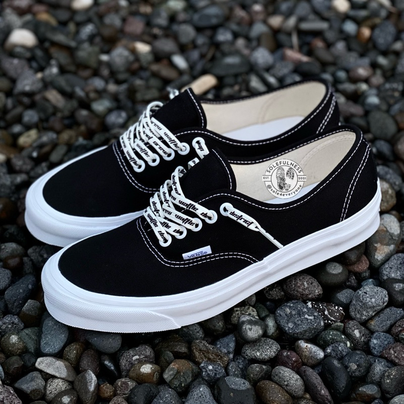 Vans vault authentic lx on sale black