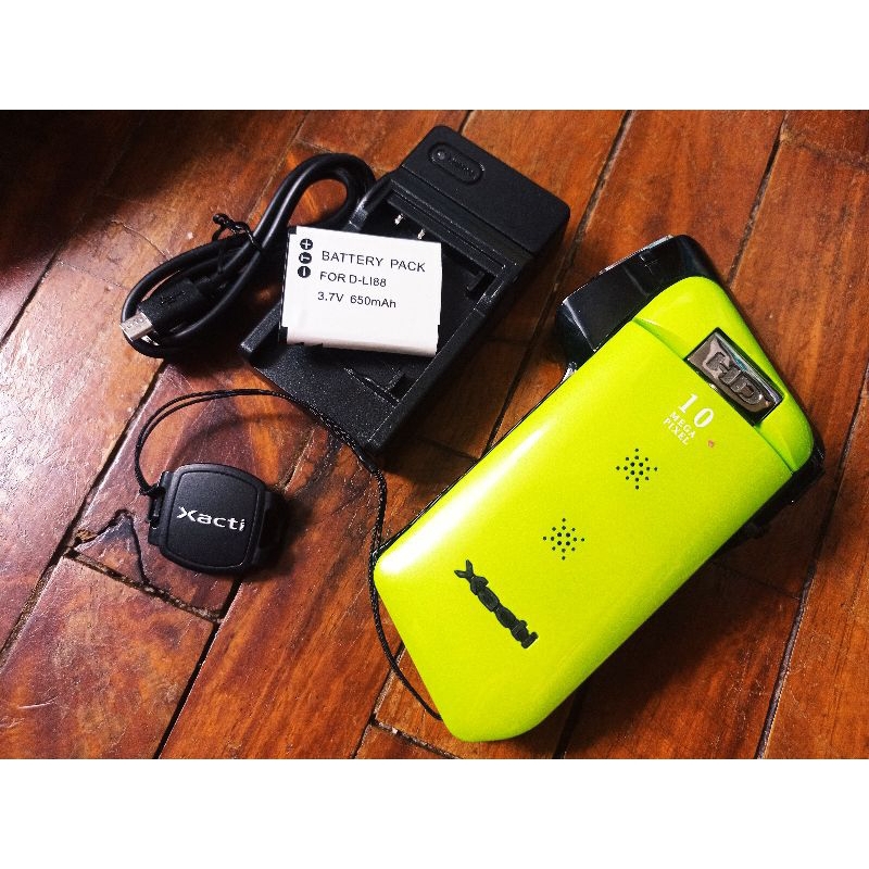 #1361 Xacti DMX-C1 SANYO 元祖ガングリップ 希少 1361 Xacti DMX-C1 SANYO 元祖ガングリップ 希少 hq720.jpg?sqp=-