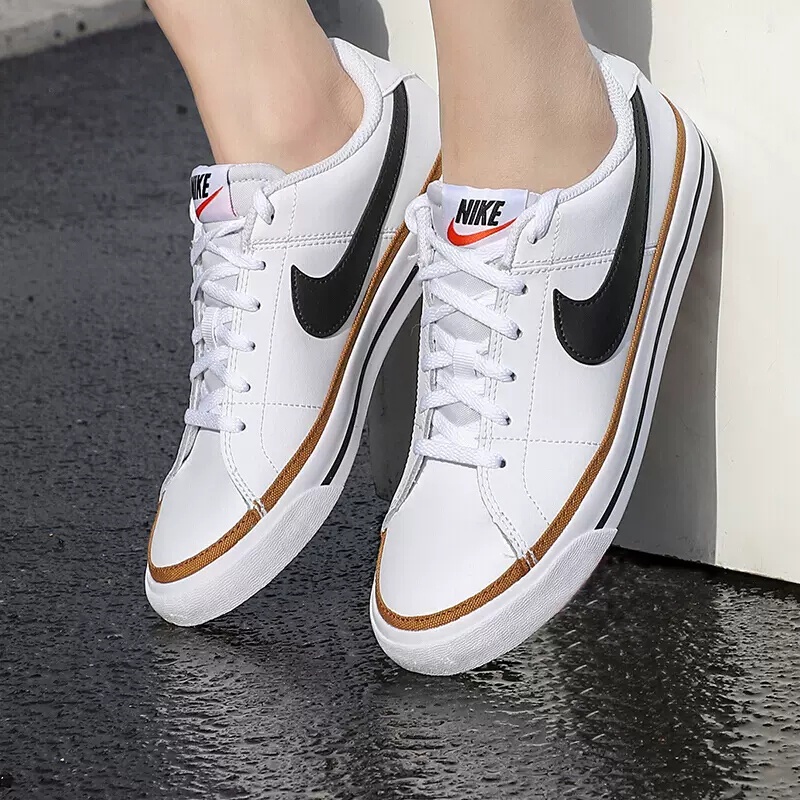 Nike store cloth sneakers