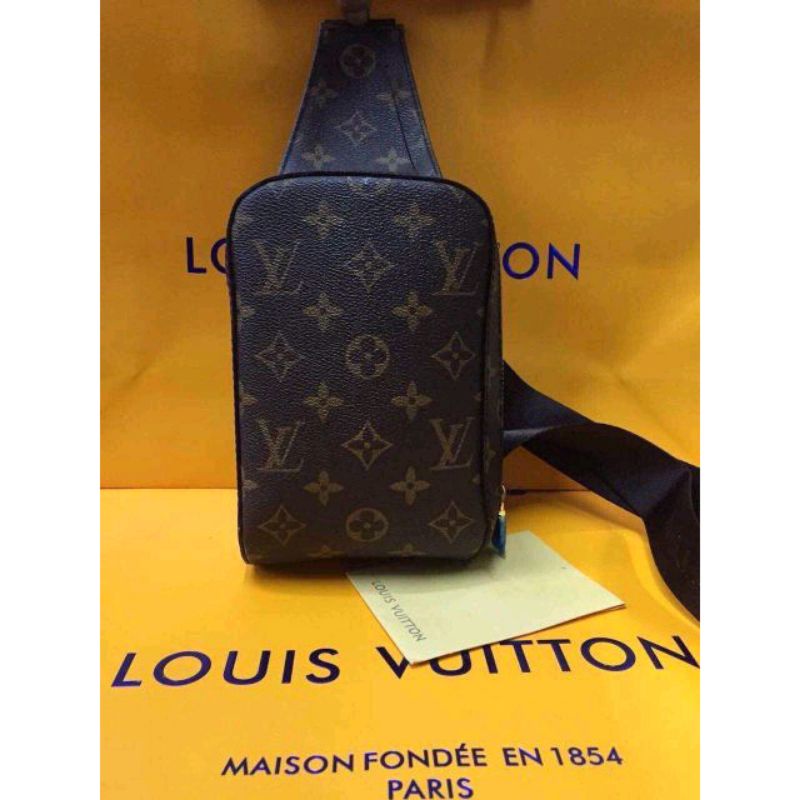 Louis Vuitton lv man geronimos chest bag