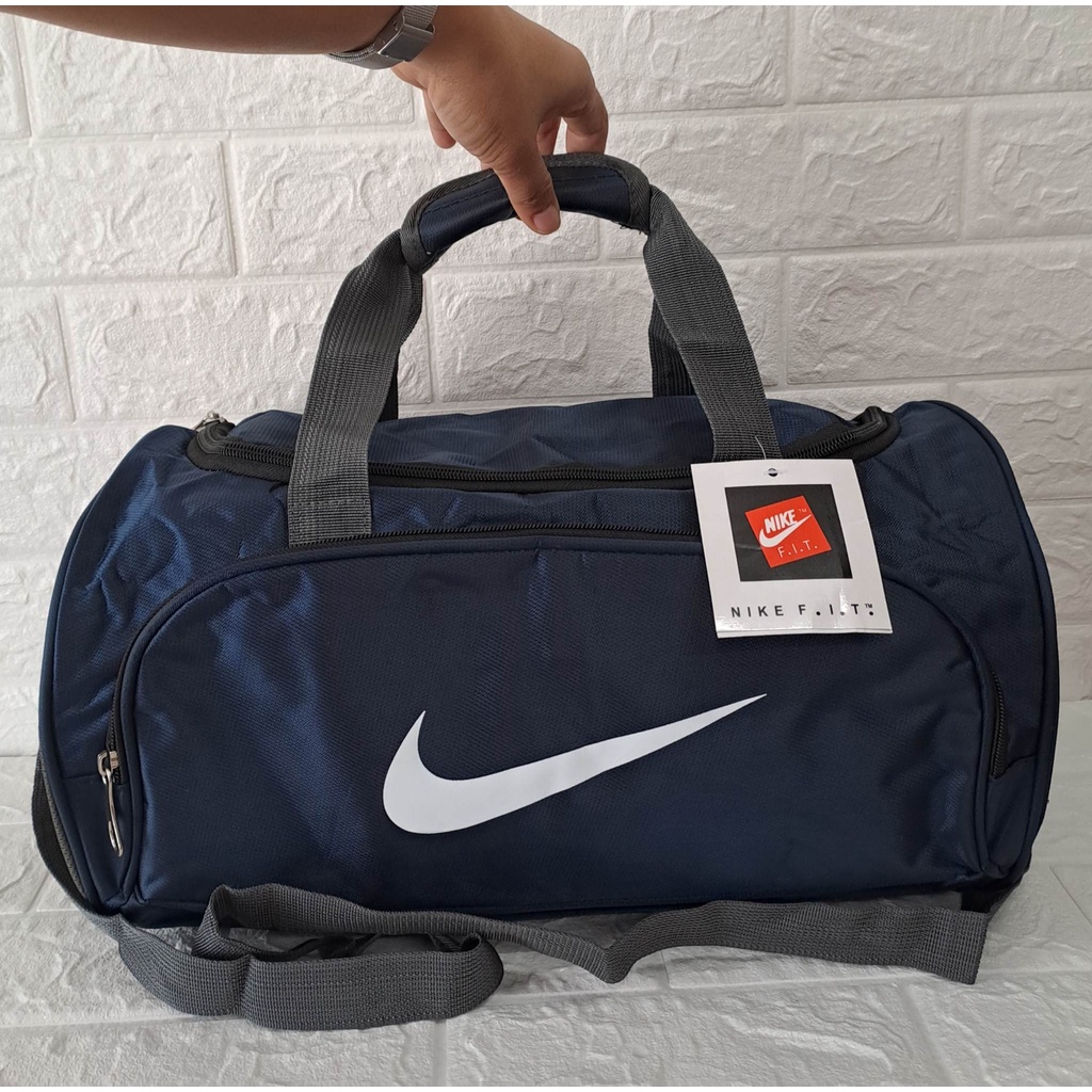 Cheap nike hotsell duffle bags